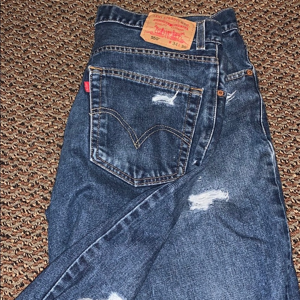 NWOT LEVI 550 BLUE JEANS